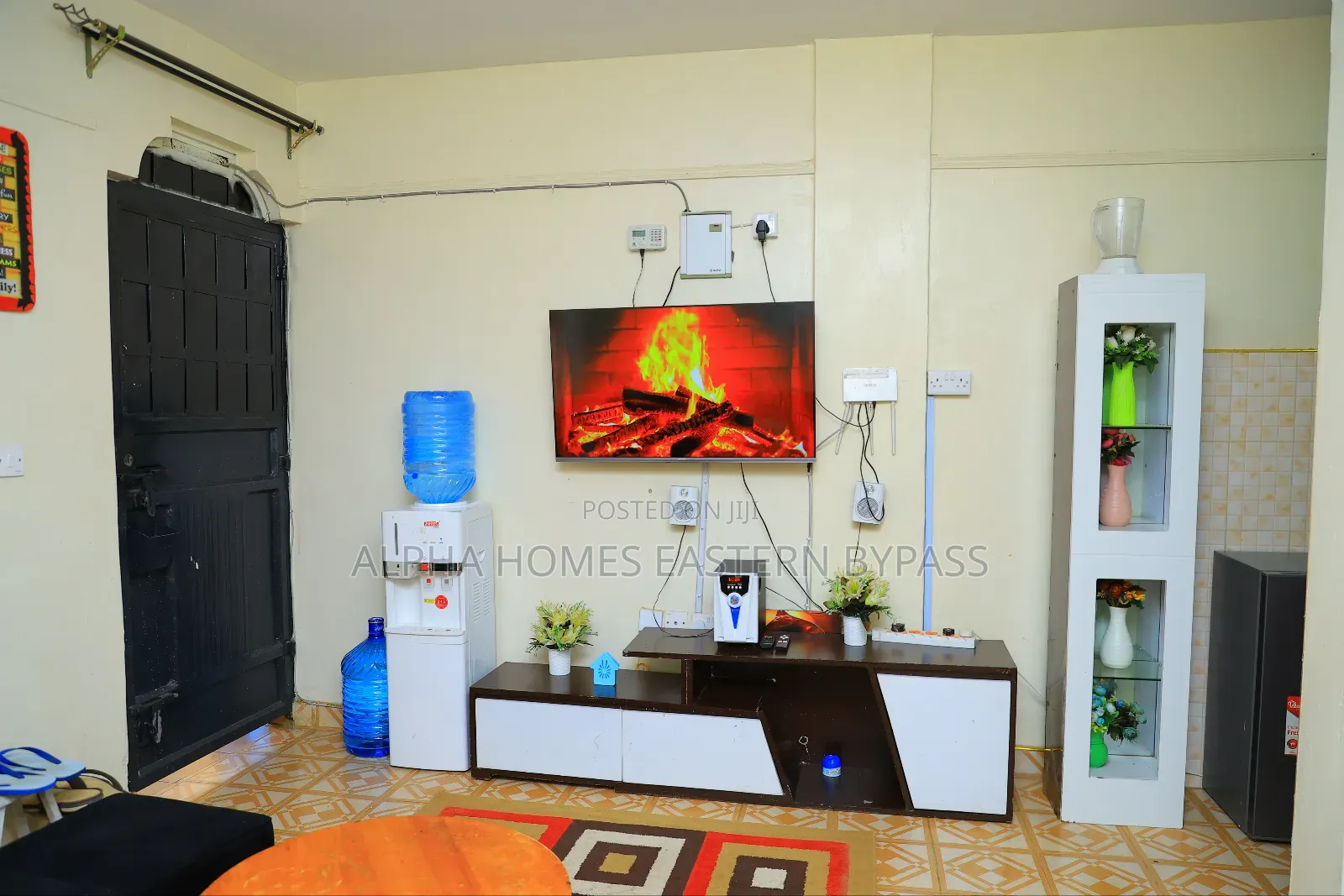 Heart of Kamakis Escape: Spacious 1-Bed, Fully Furnished on Eastern in Kamakis