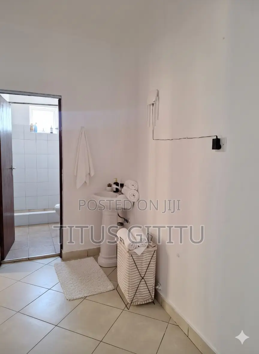 Luxury 1 Bedroom Airbnb Nyali | Balcony Views | Near Beach | in Nyali Mkomani