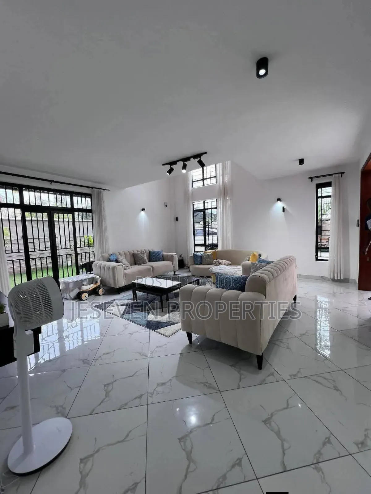 5bdrm Mansion in Katani Road for sale in Mombasa Road