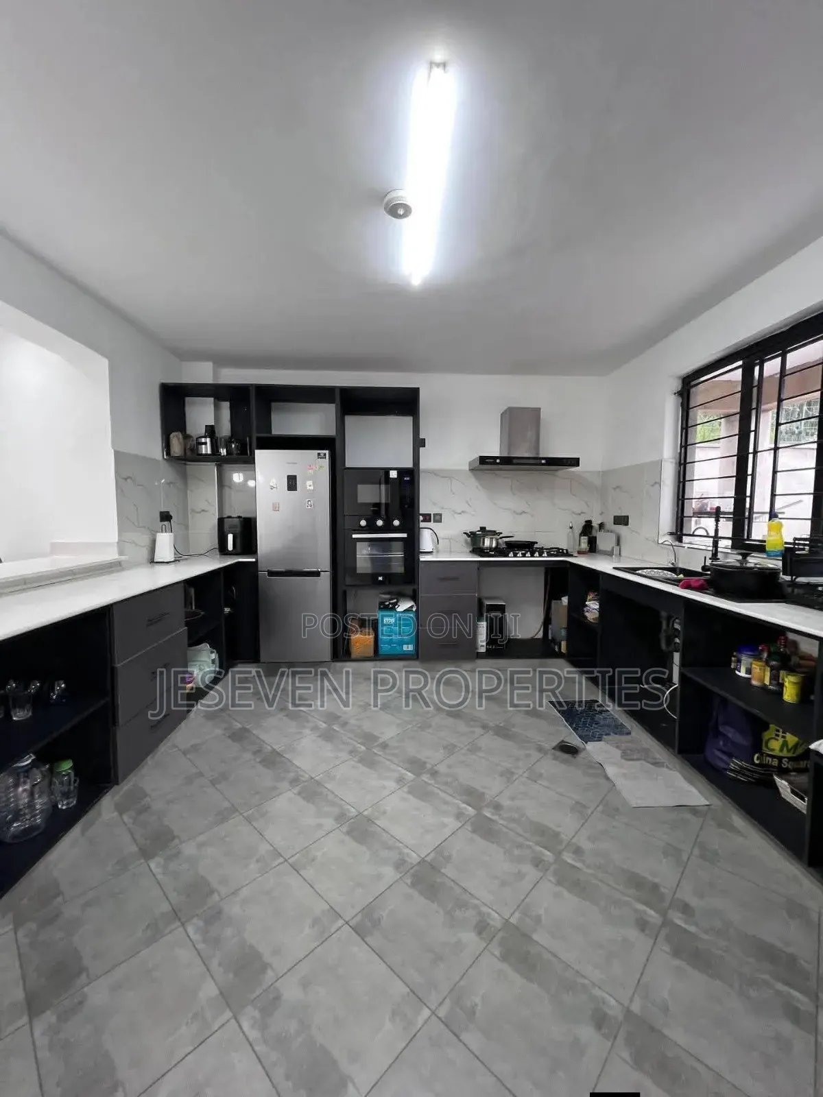 5bdrm Mansion in Katani Road for sale in Mombasa Road