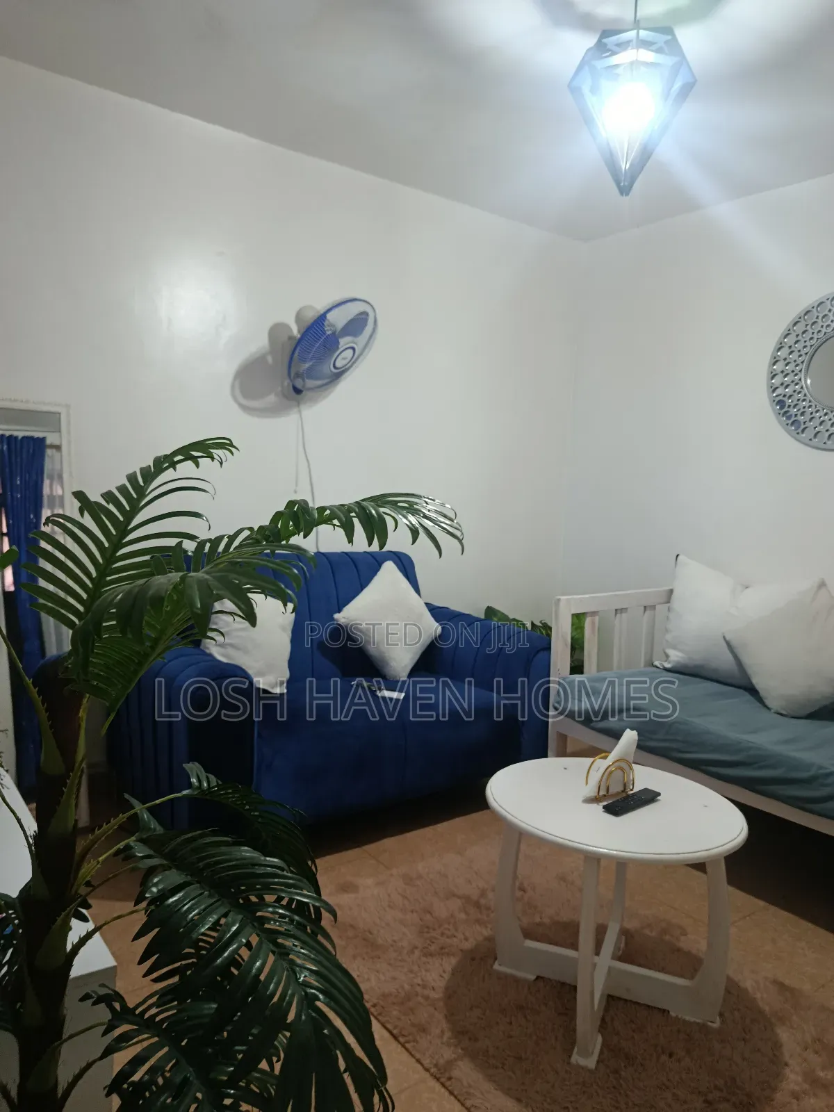 Affordable Modern One Bedroom Airbnb Roysambutrm Wifi,Netflix,Parking in Roysambu