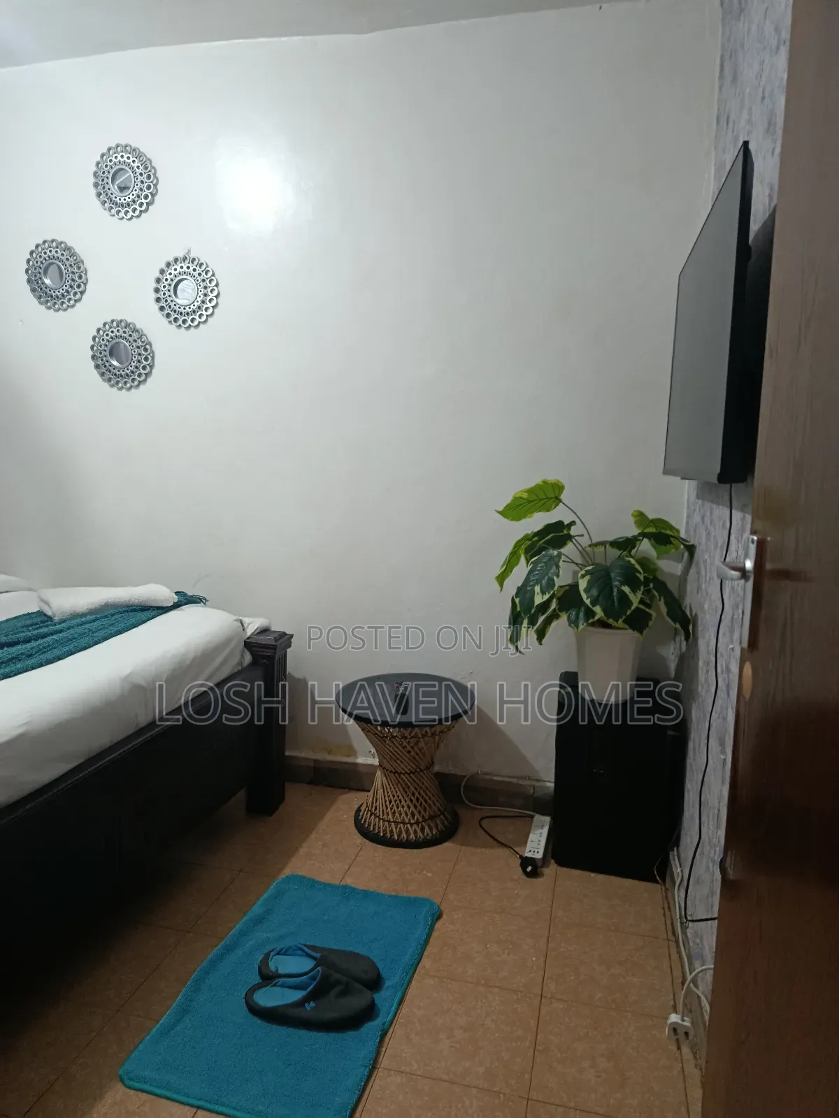 Affordable Modern One Bedroom Airbnb Roysambutrm Wifi,Netflix,Parking in Roysambu