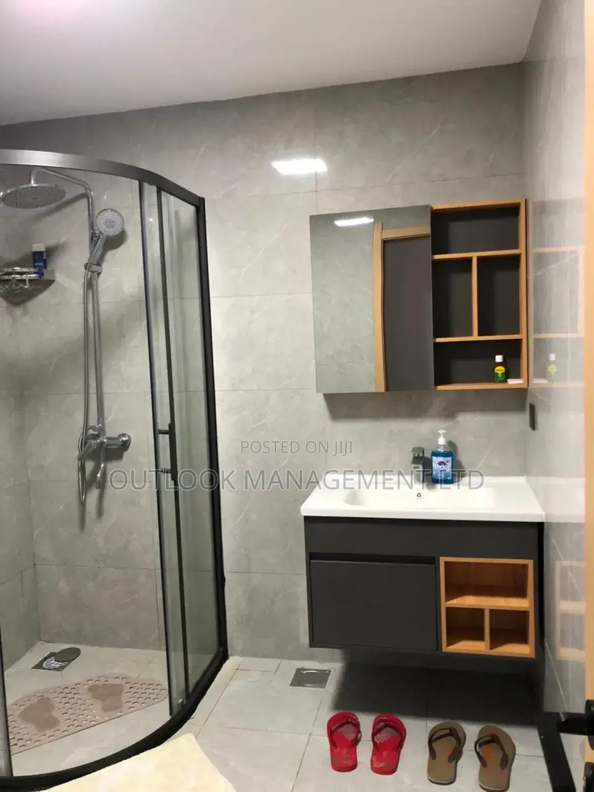 1 Bedroom to Let in Lavington in Valley Arcade