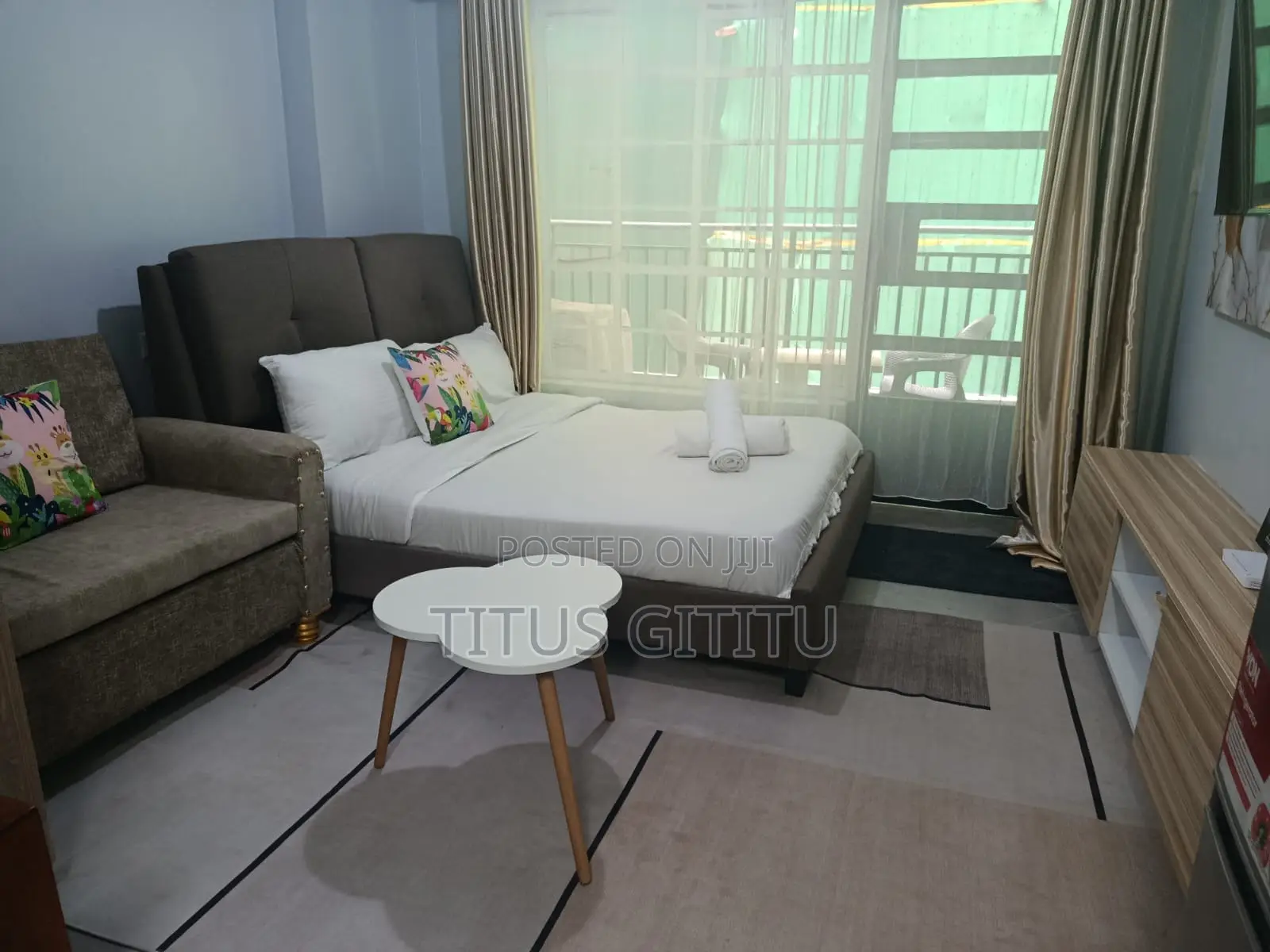 Cozy Studio Ngara | Balcony Town View | Parking | 5 Mins to CBD | in Ngara