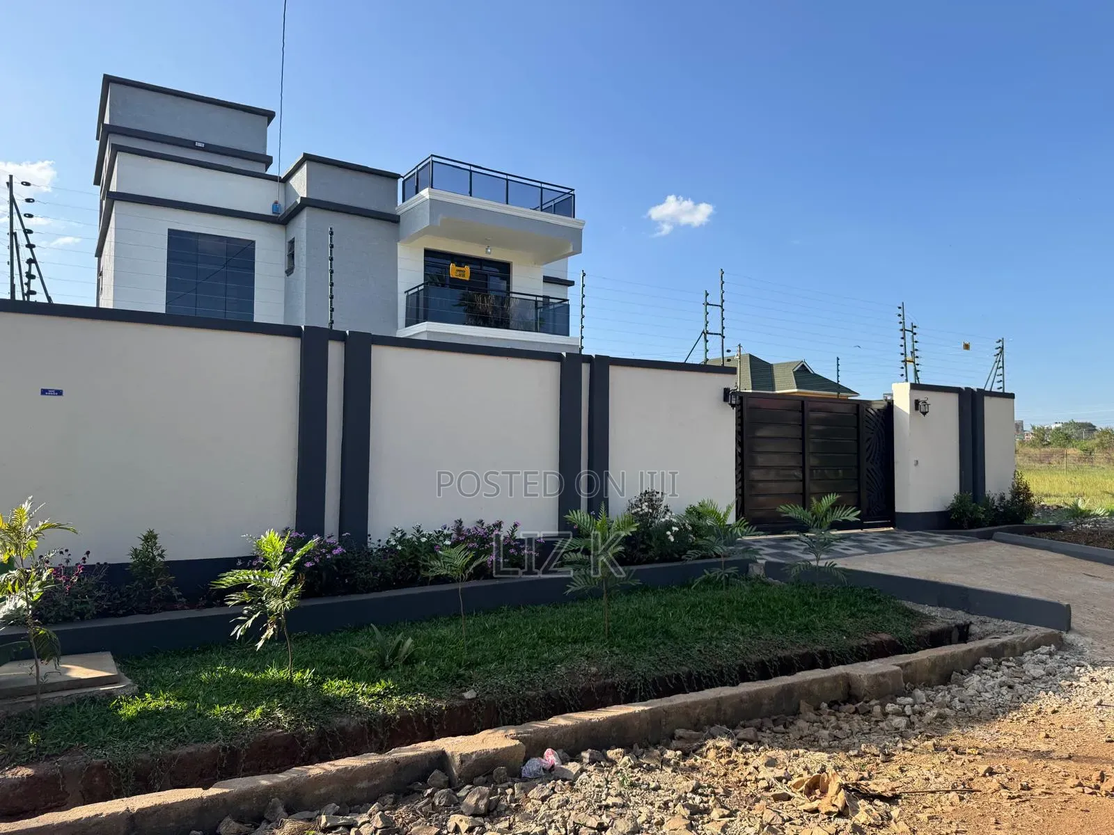 5bdrm Maisonette in Kamakis for sale in Kamakis