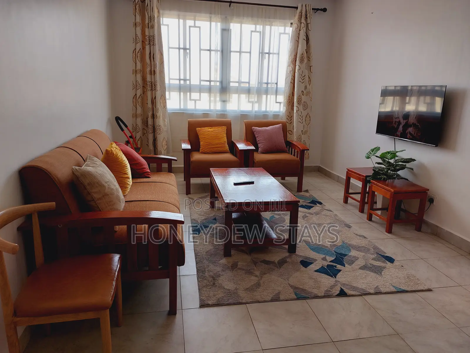 Executive Furnished 3br Airbnb at Greatwall Gardens, Near Tuffoam in DayStar Area