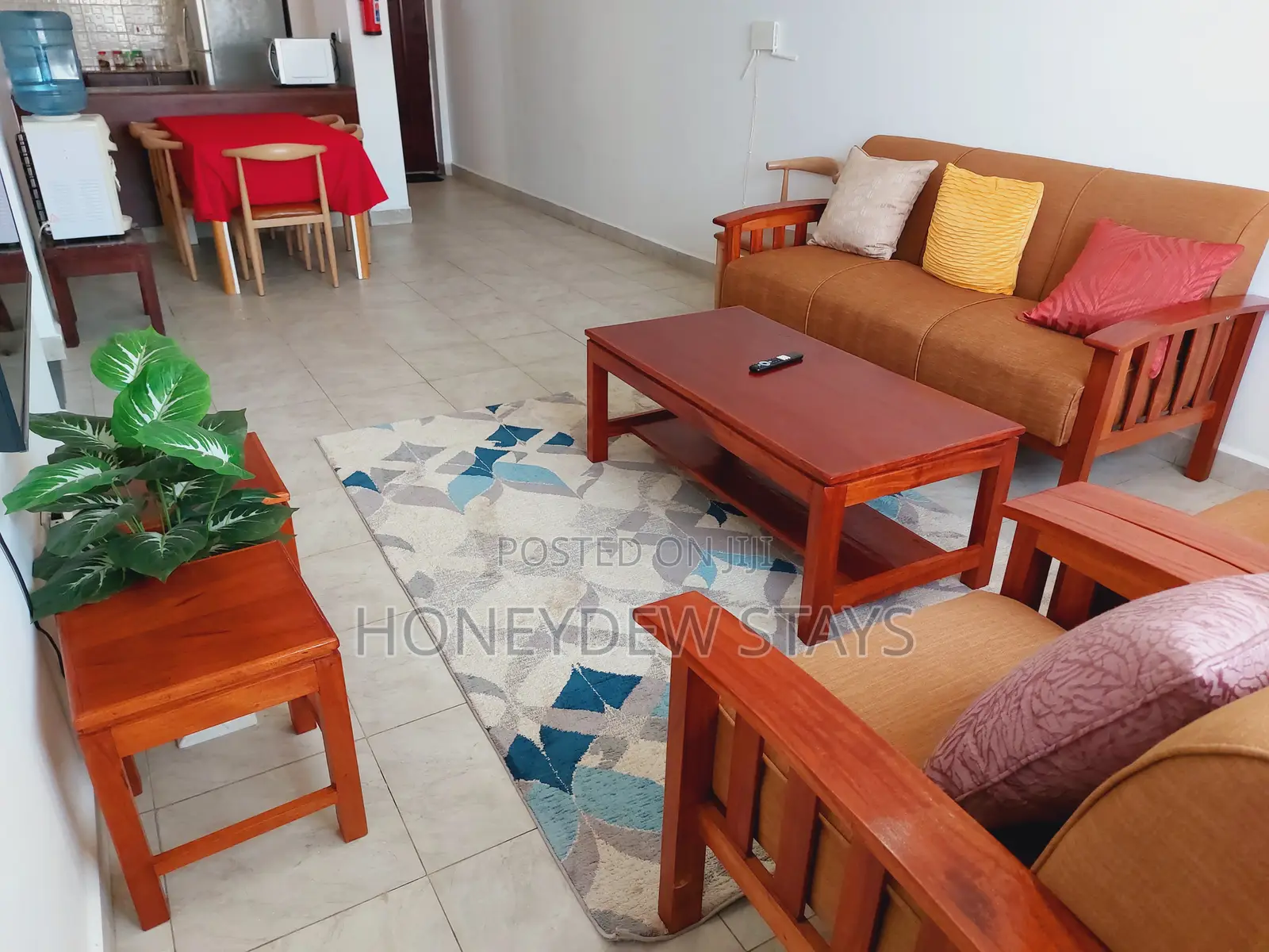 Executive Furnished 3br Airbnb at Greatwall Gardens, Near Tuffoam in DayStar Area