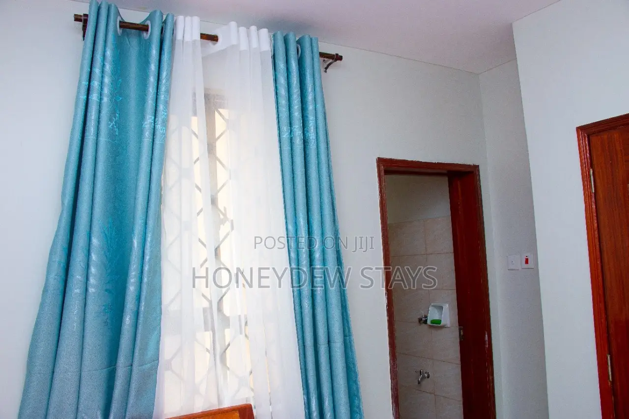 Spacious 4br Airbnb at Greatwall Gardens Athi River Near Crystal River in Lukenya