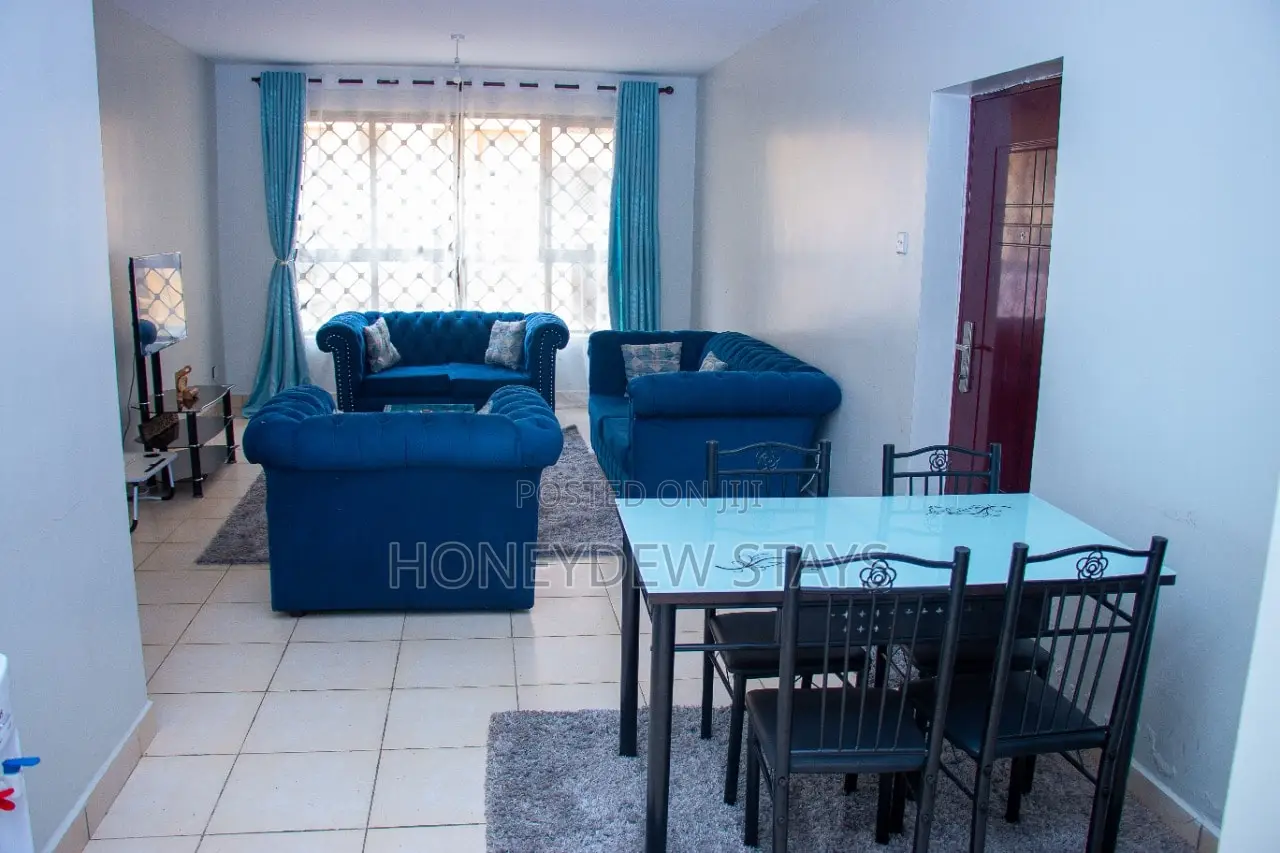 Spacious 4br Airbnb at Greatwall Gardens Athi River Near Crystal River in Lukenya