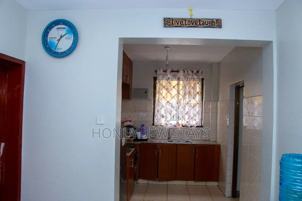 Spacious 4br Airbnb at Greatwall Gardens Athi River Near Crystal River in Lukenya
