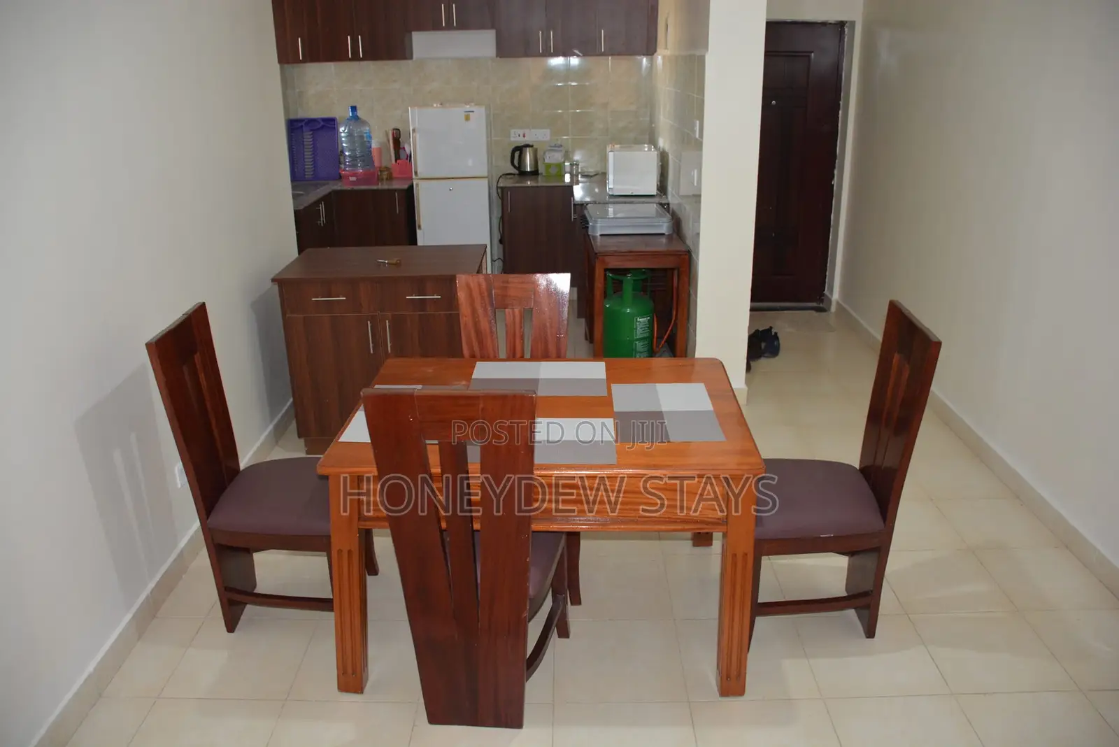 Modern 3bedroom Airbnb Located at Greatwall Gardens, Athi River in Lukenya