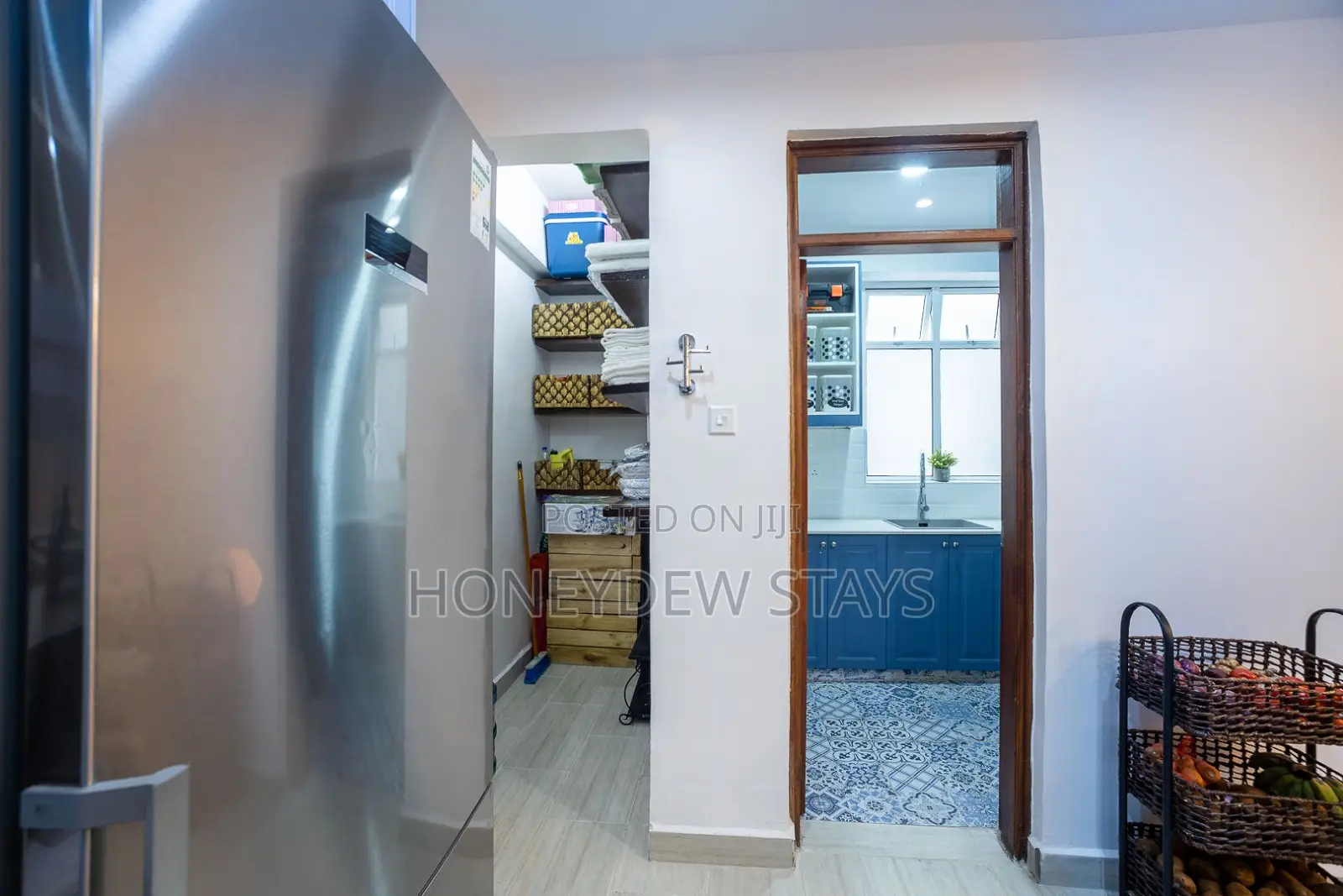 Tastefully Furnished 4br Apartment in Sydney Residence, Parklands in Parklands/Highridge