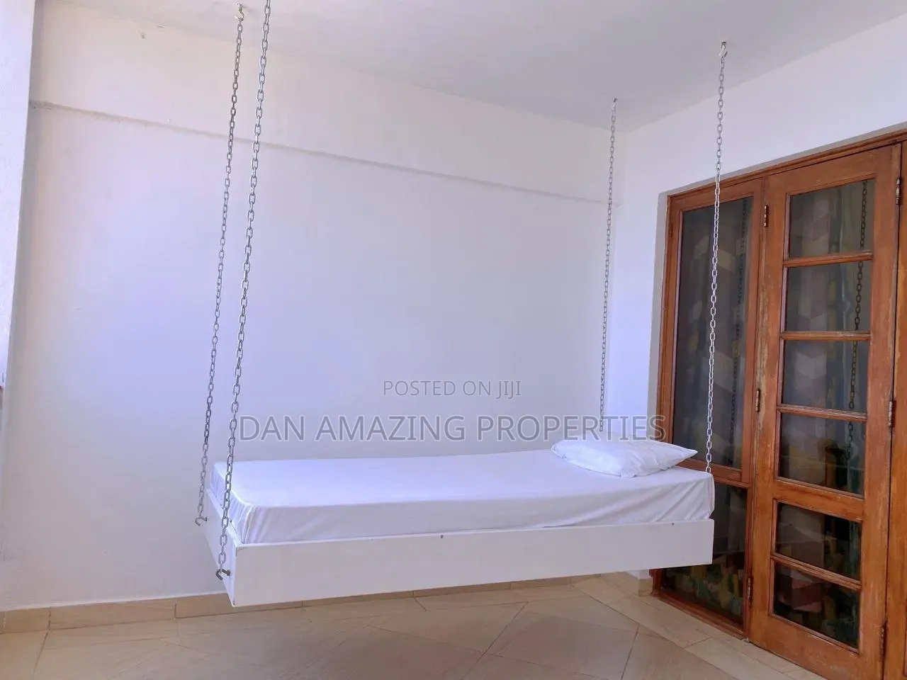 2 Bedrooms Mombasa Shanzu for Daily Rent Beach Front in Shanzu