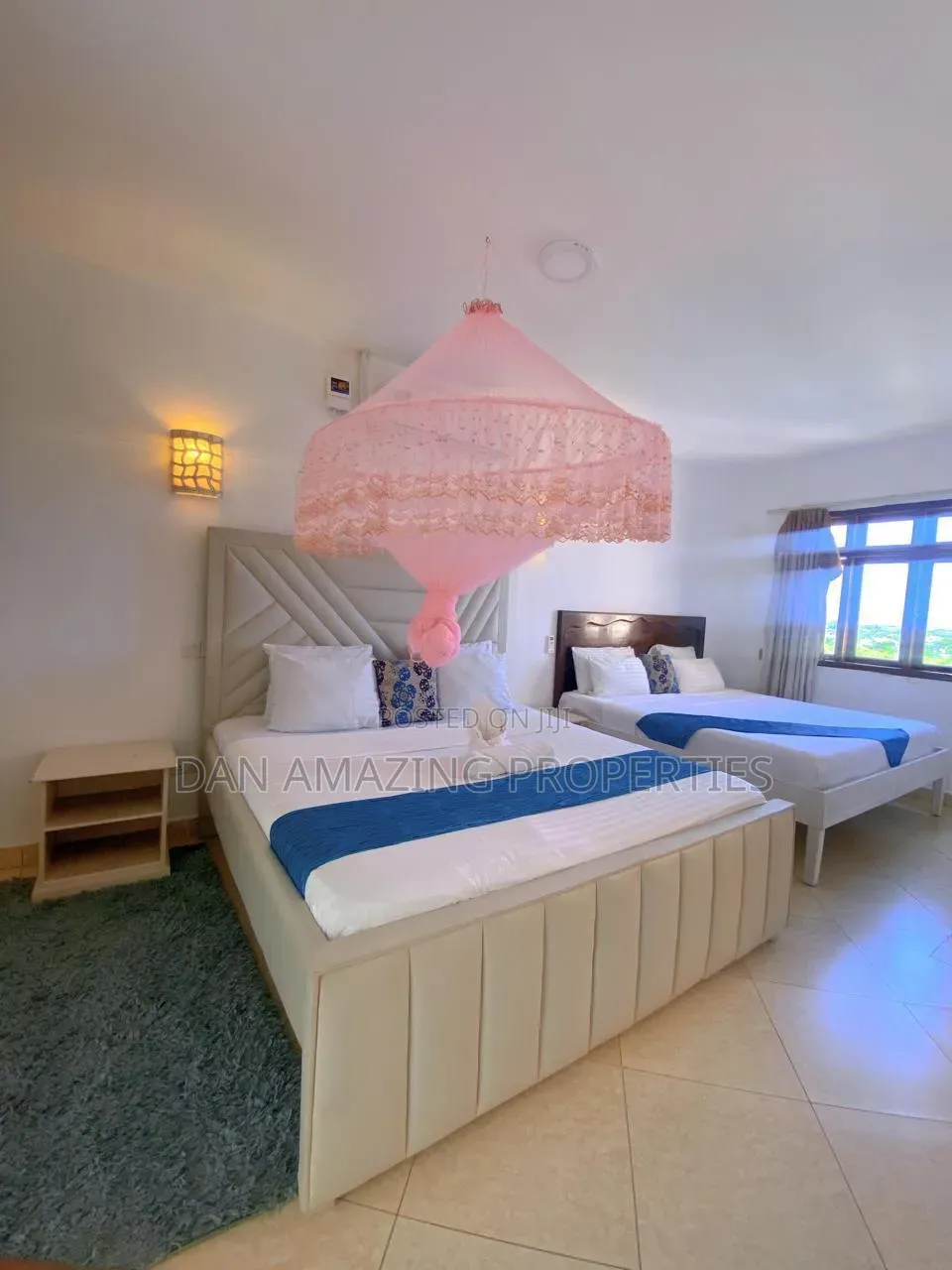 2 Bedrooms Mombasa Shanzu for Daily Rent Beach Front in Shanzu