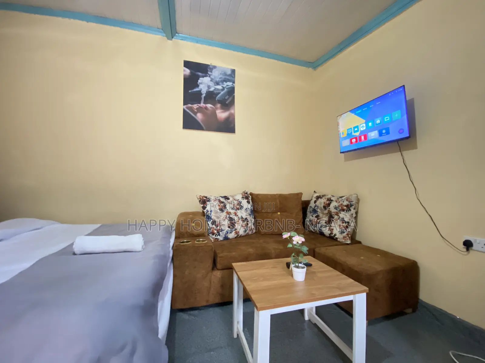 Executive Studios - Dagoret- Kikuyu Road at 2000 in Market Dagoretti