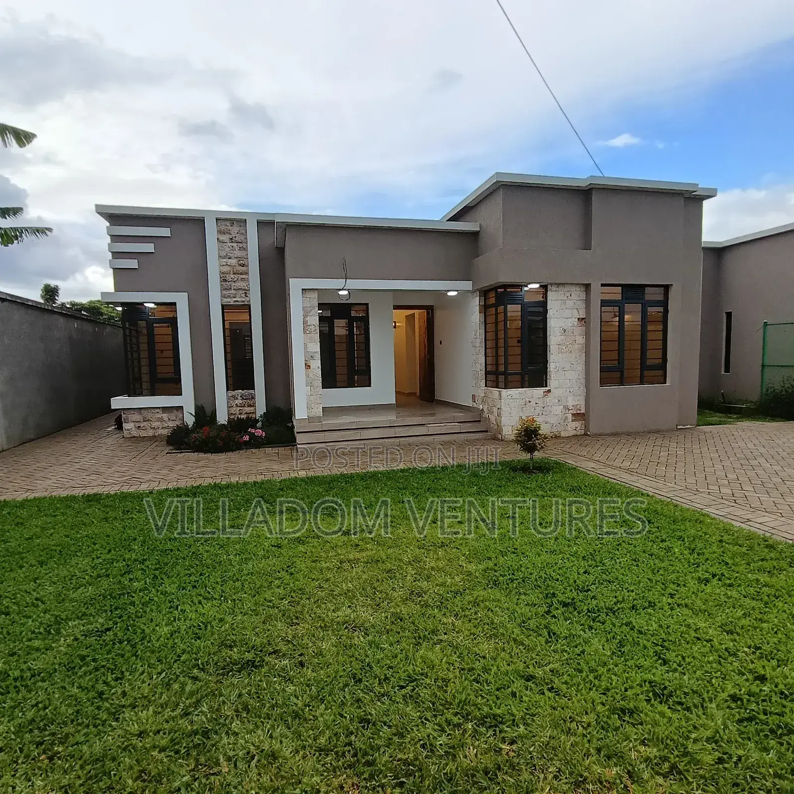 3bdrm Townhouse/Terrace in Nakuru Town East for sale in Nakuru Town East
