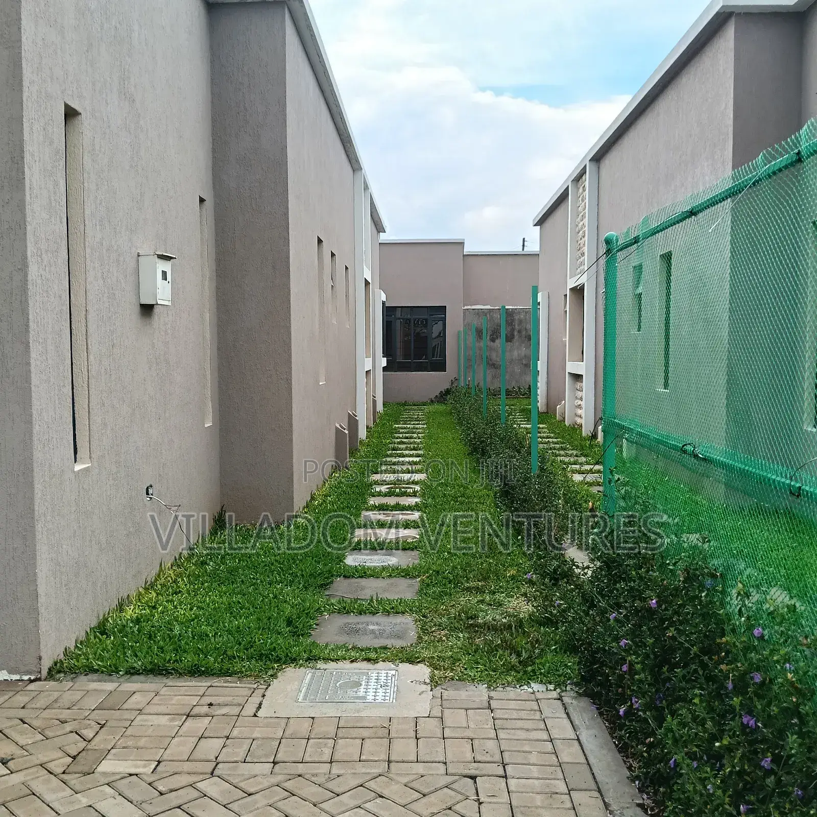 3bdrm Townhouse/Terrace in Nakuru Town East for sale in Nakuru Town East