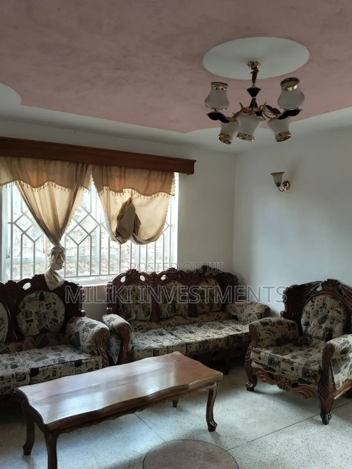 5bdrm Maisonette in Golfview, Bendor Estate for sale in Bendor Estate