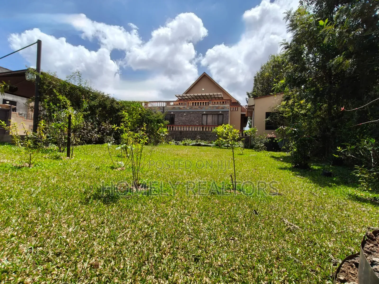 4bdrm Maisonette in Kerarapon Drive for sale in Kerarapon