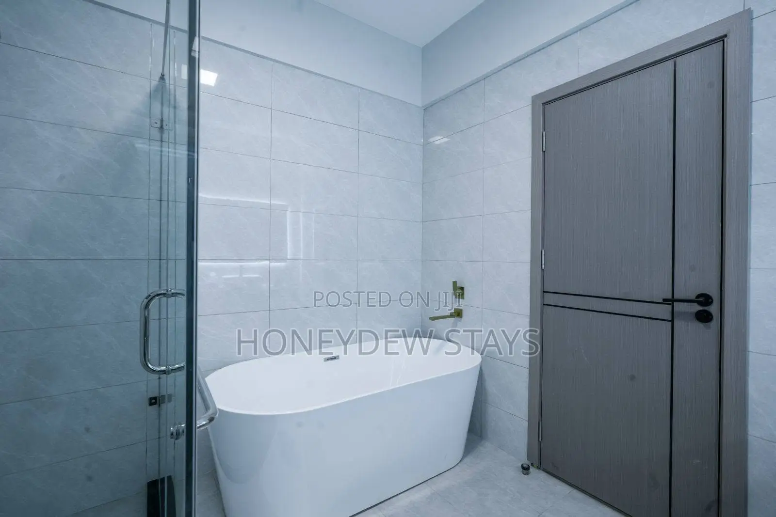 Premium Furnished 5br Apartment at Royal Oaks Residency in Valley Arcade