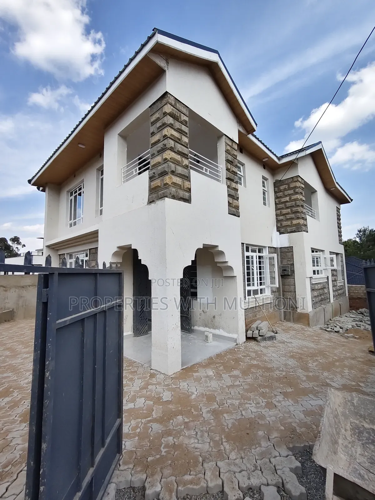 4bdrm Maisonette in Ol Keri for sale in Ol Keri
