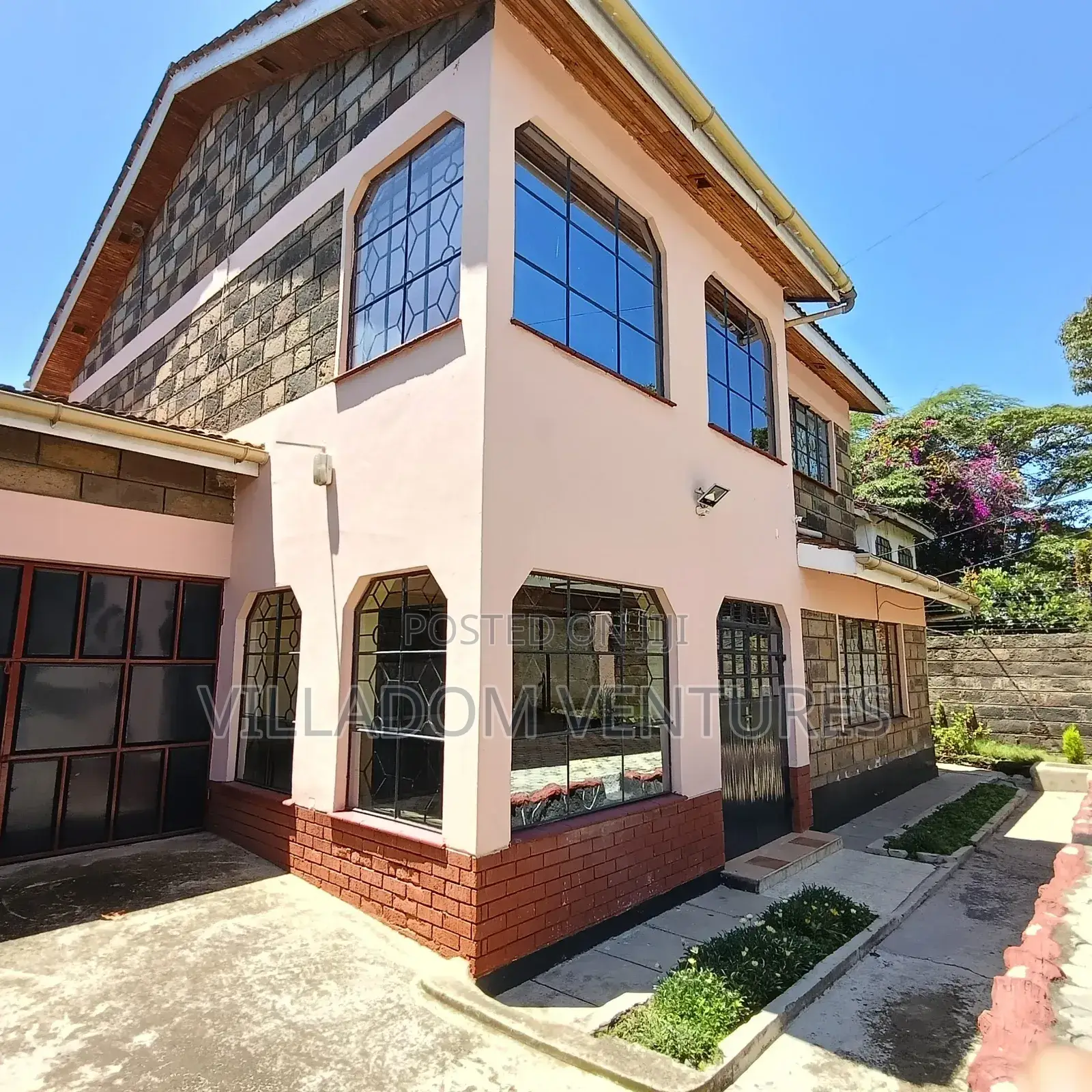 4bdrm Maisonette in Hyrax Courts, Nakuru Town East for sale in Nakuru Town East