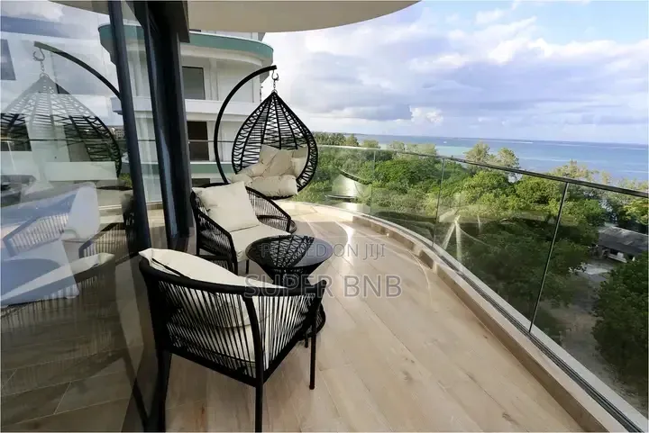 3 Bedroom Airbnb Evoque Apartments, Nyali – Mombasa in Ziwa la Ngombe