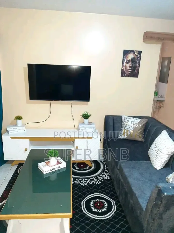 Airbnb Studio Ruaka Quickmart Limuru Road in Ruaka