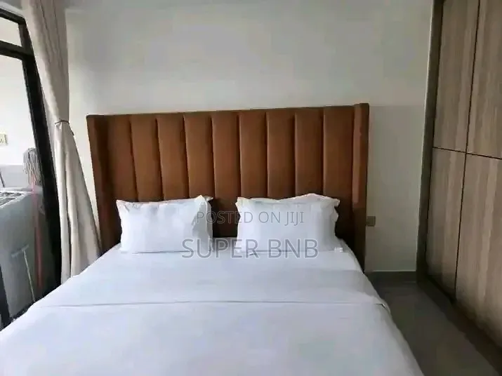 Airbnb Apartment Is Located Near Valley Arcade. in Valley Arcade