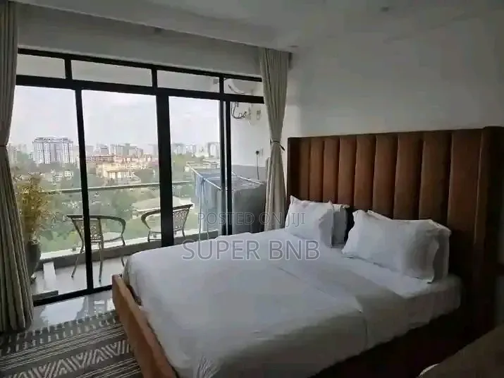Airbnb Apartment Is Located Near Valley Arcade. in Valley Arcade