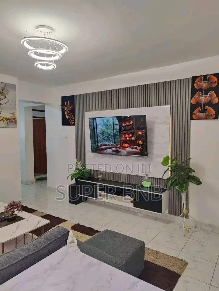 2 Bedroom Airbnb in Membly or a Comfortable 1 Bedroom Eastern Bypass in Membley Estate