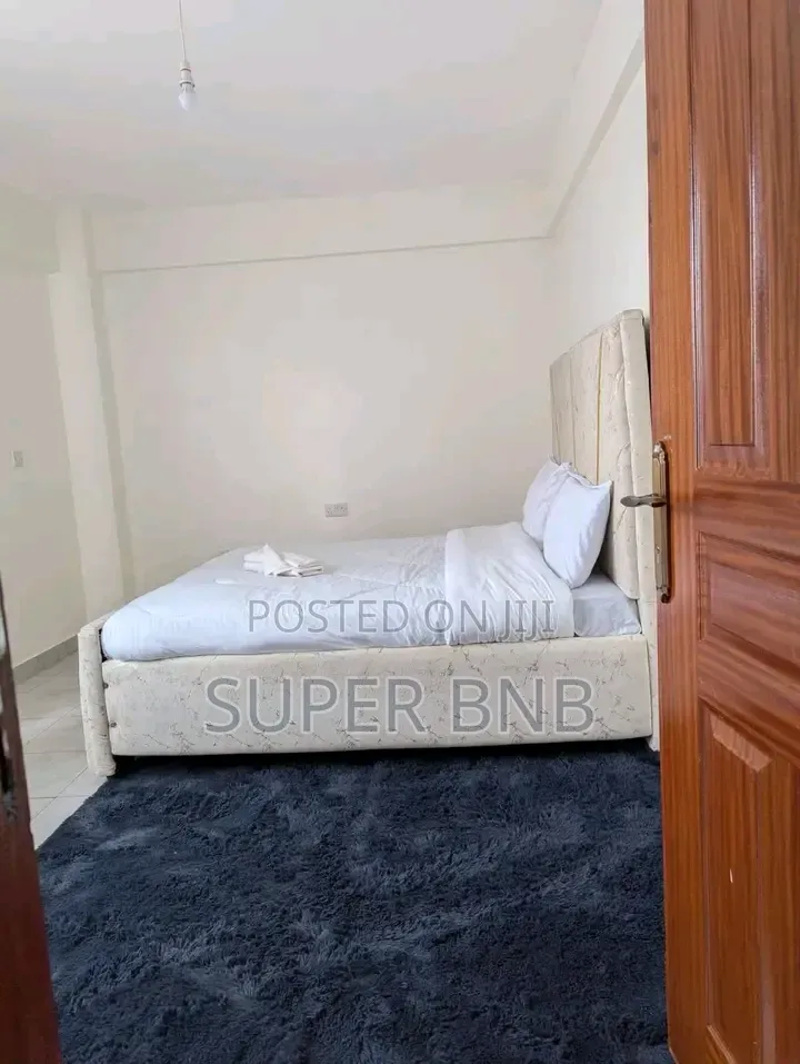 2 Bedroom Airbnb Near Nakuru National Park in Lake View