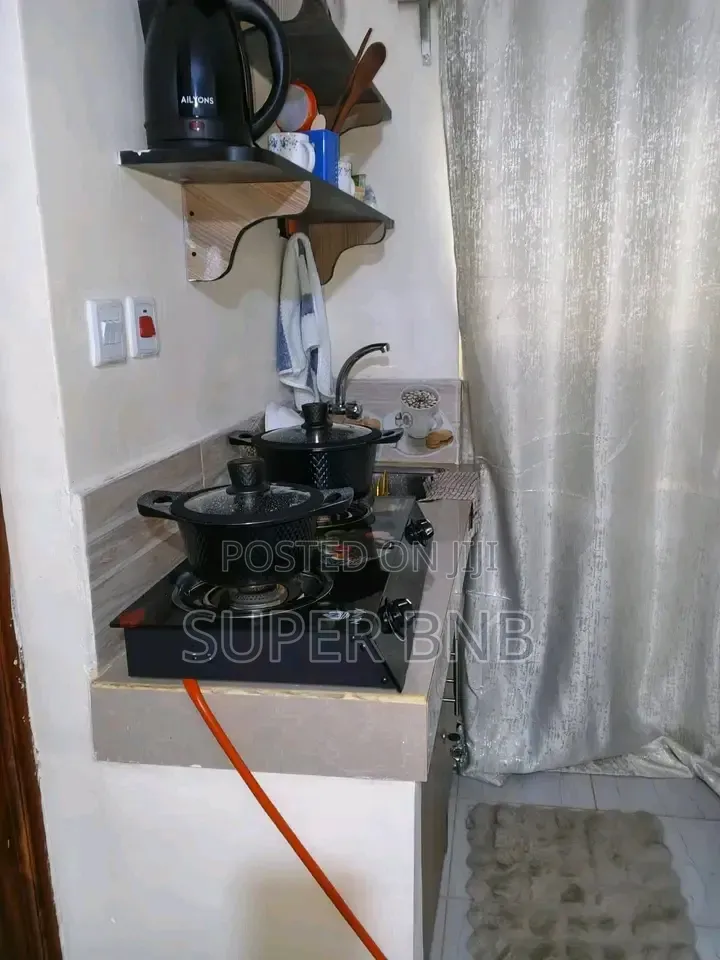Studio Airbnb in Utawala-Astrol, Astrol Petrol Station. in Complex Utawala