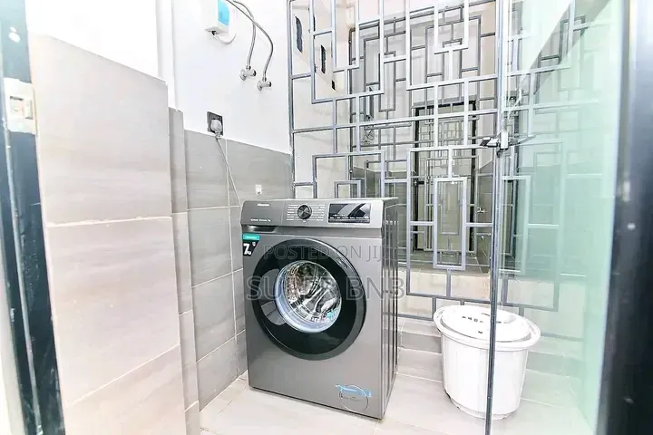 1 Bedroom Apartment Airbnb in Lavington, Nairobi Near Mall in Riverside Drive