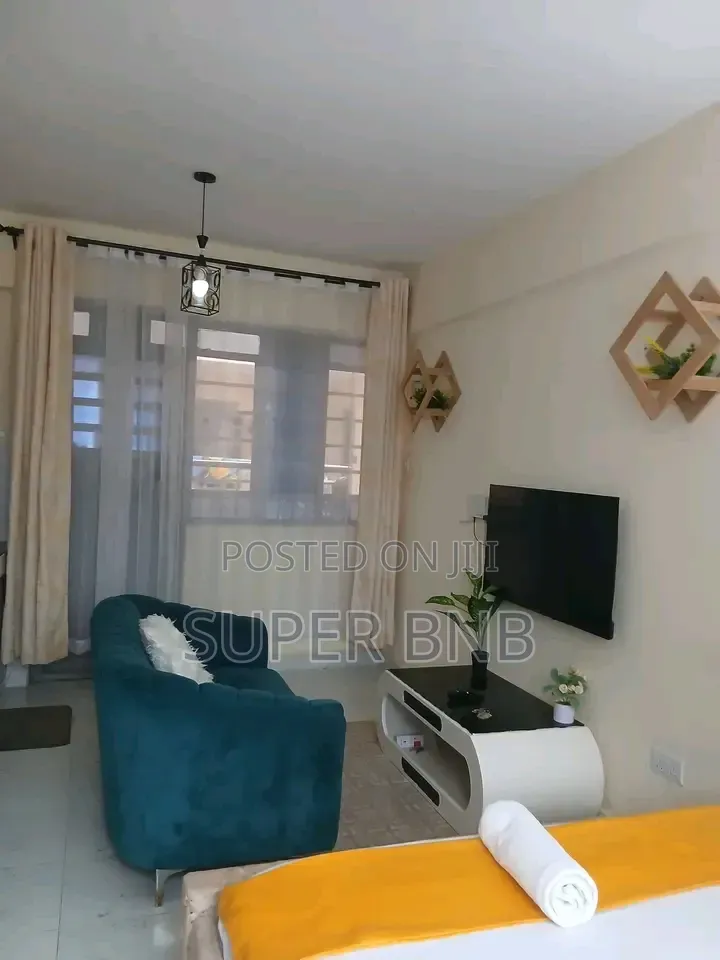 1 Bedroom Studio Airbnb Kamakis Bypass
Studio Airbnb Netflix in Nairobi Central
