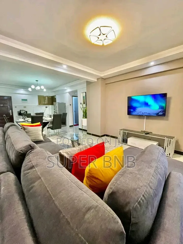 Kilimani,Kindaruma Road
Comfy 3 Bedroom Airbnb in Kileleshwa