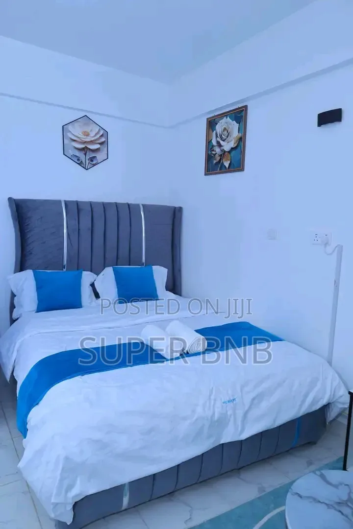 Studio Airbnb at Membley Opposite Magunas Supermarket in Membley Estate