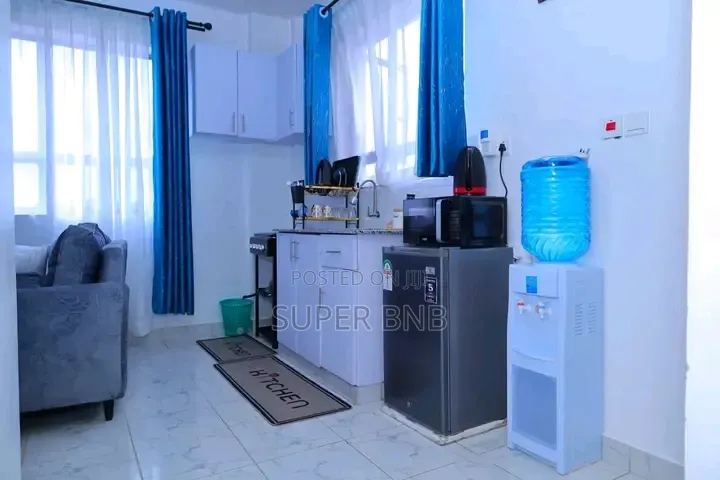Studio Airbnb at Membley Opposite Magunas Supermarket in Membley Estate