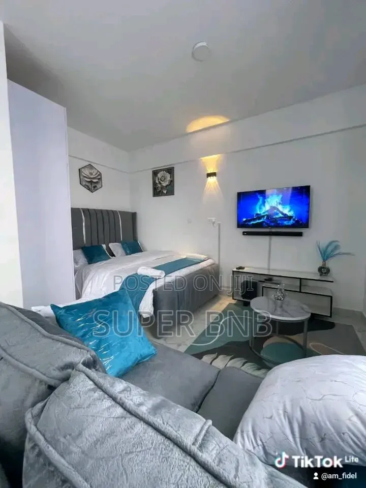 Studio Airbnb at Membley Opposite Magunas Supermarket in Membley Estate