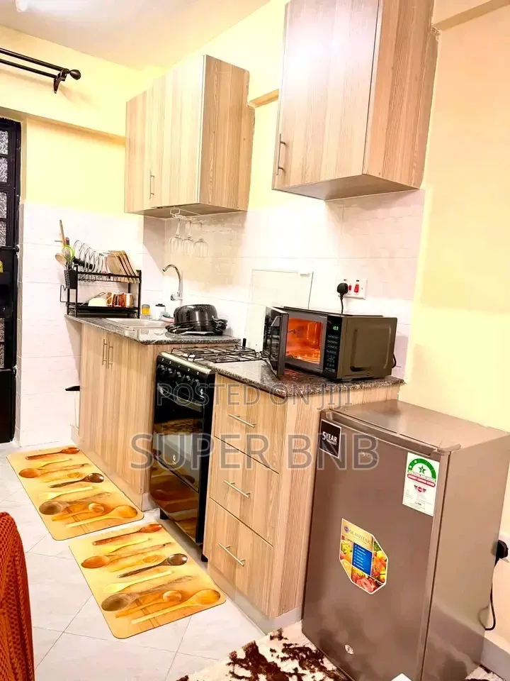 Executive Studio Airbnb at Grand Midtown Apartments, Ngara in Ngara