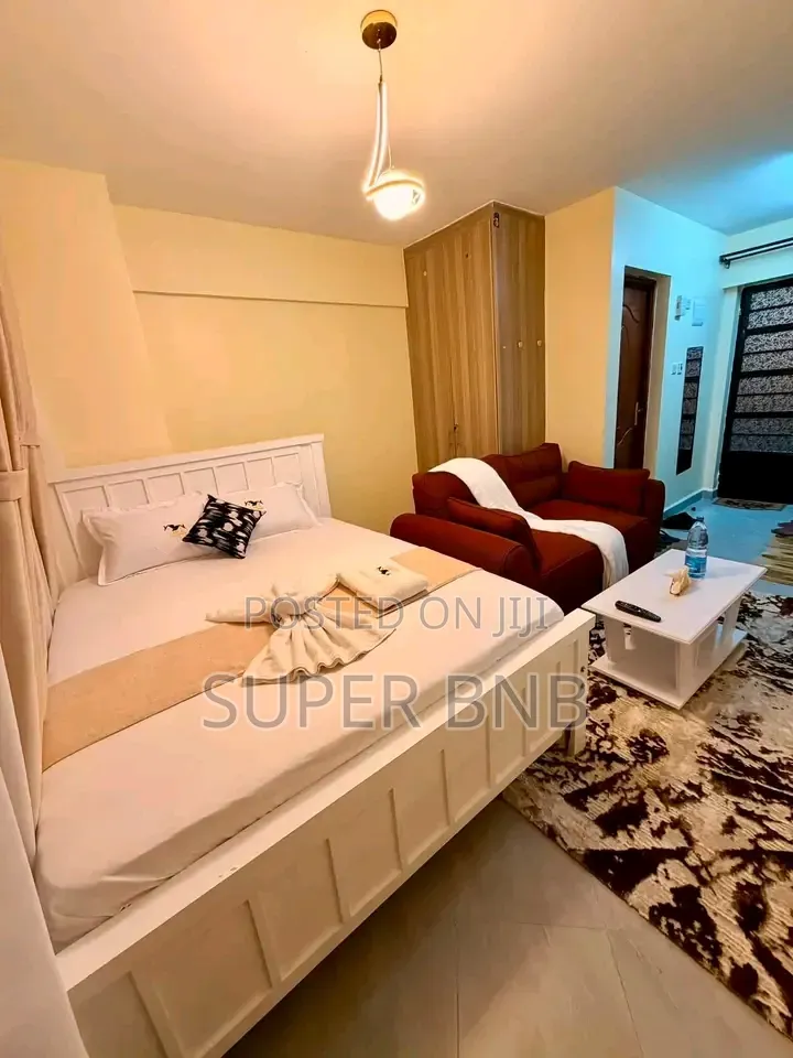 Executive Studio Airbnb at Grand Midtown Apartments, Ngara in Ngara