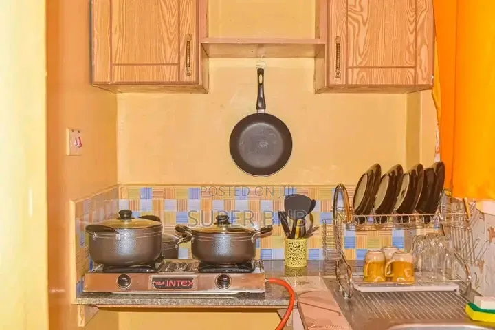 Airbnb Kamakis Eastern Bypass 1.7 Lounge in Kamakis