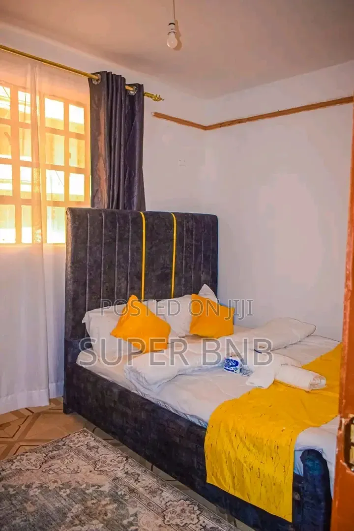 Airbnb Kamakis Eastern Bypass 1.7 Lounge in Kamakis