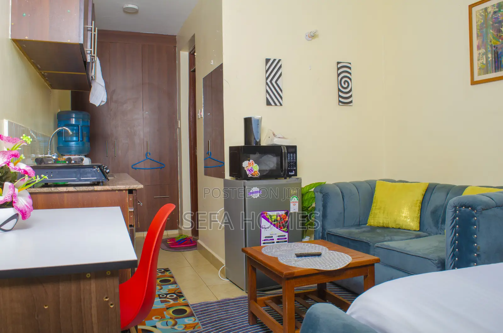 Beautifully Furnished Studio Airbnb Ruaka Town in Ruaka