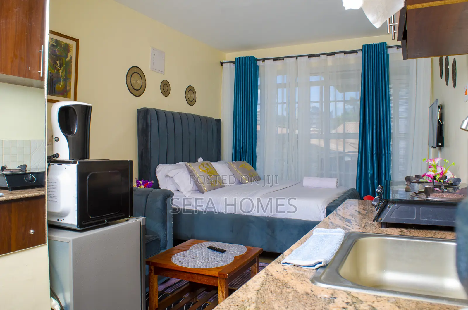 Beautifully Furnished Studio Airbnb Ruaka Town in Ruaka