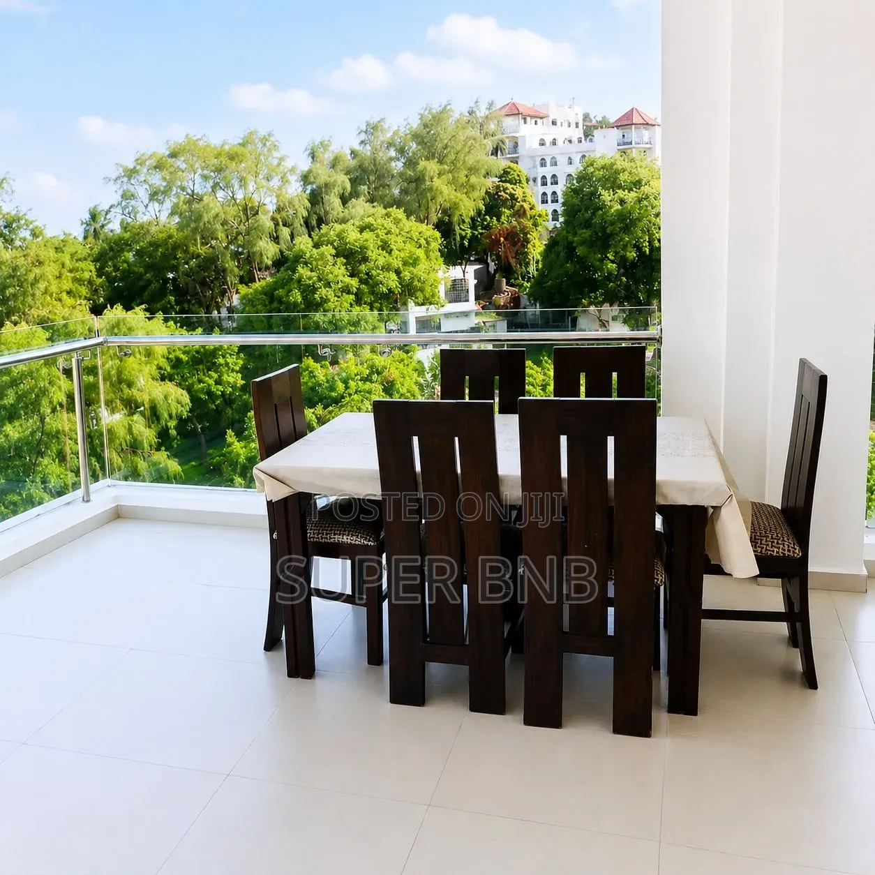2 Bedroom Apartments in Westland Cosy and Beautiful Scenery in Spring Valley
