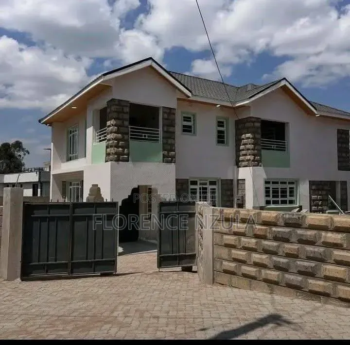 4bdrm Maisonette in Ol Keri for sale in Ol Keri