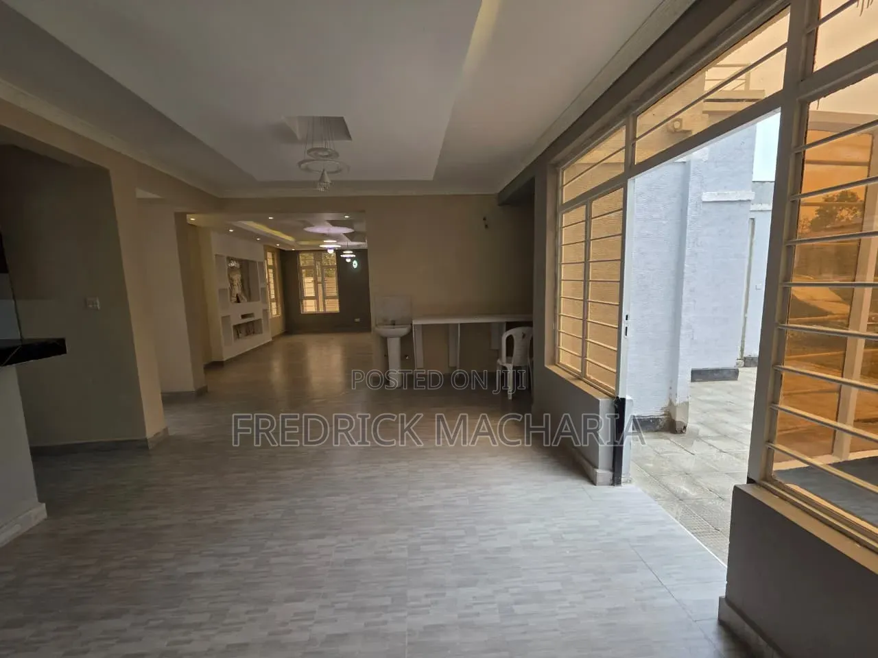 3bdrm Bungalow in Mugutha, Murera for sale in Murera