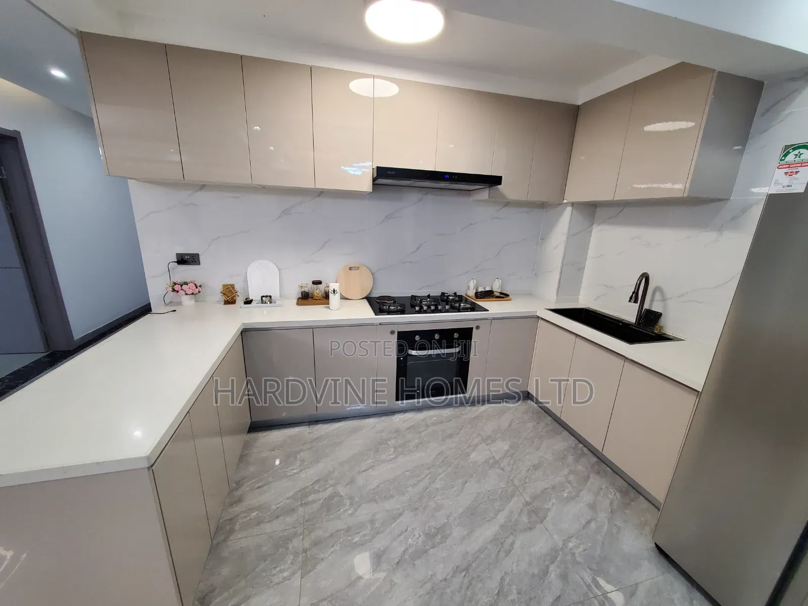 Furnished 4bdrm Apartment in Kileleshwa for sale in Kileleshwa