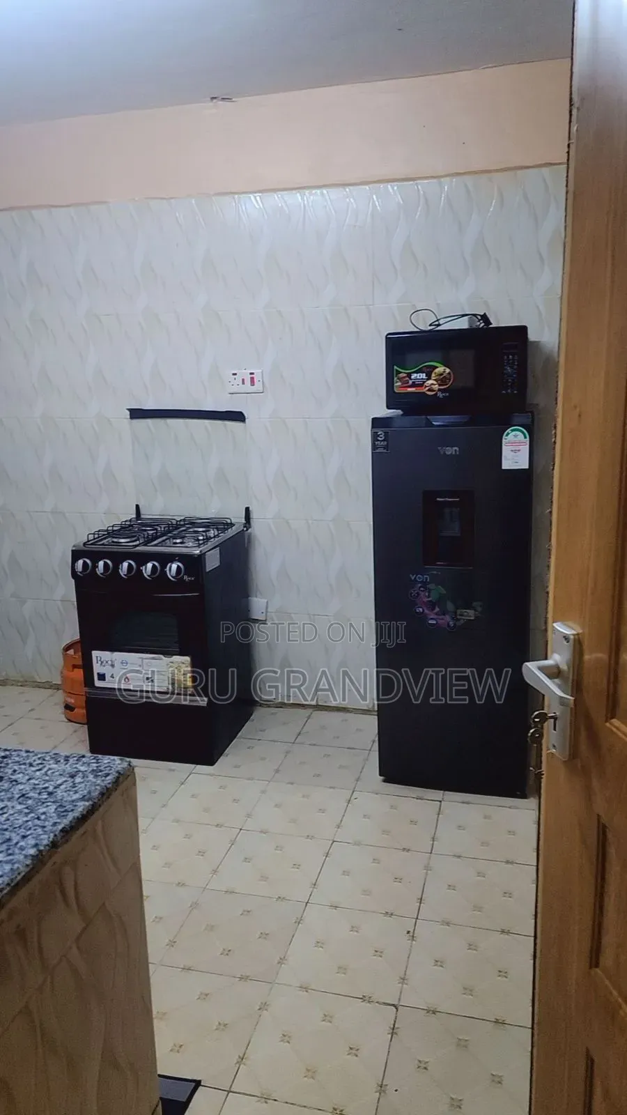 Kamakis 2bedroom Airbnb Behind Green Spot in Kamakis